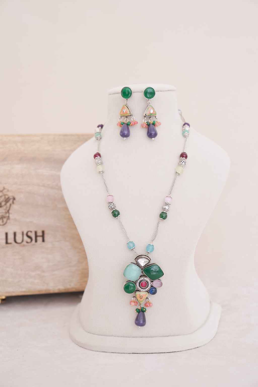 Verdant Reverie Pendant  Earring Set
