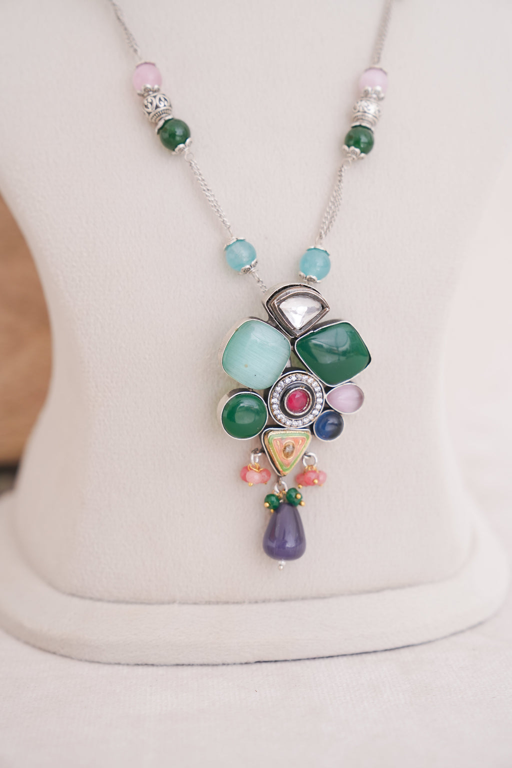 Verdant Reverie Pendant  Earring Set